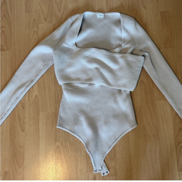 Abercrombie & Fitch cream long sleeve bodysuit XL - Picture 6 of 6